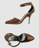 DONNA KARAN - Decolletes