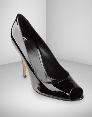 D&G - Closed-toe slip-ons 