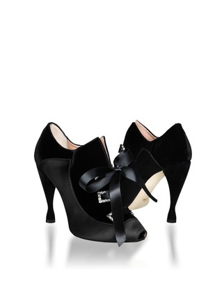 Scarpa con tacco