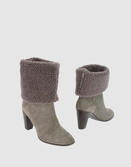 Esseutesse Ankle Boots - Item 44248304