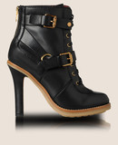 BALLY - STIEFELETTEN