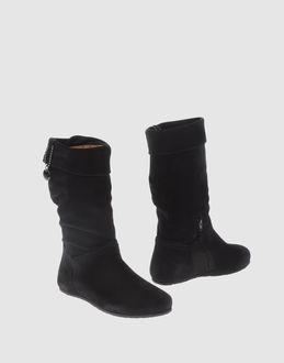 ARMANI JUNIOR - SCHUHE - Stiefel - bei YOOX.COM