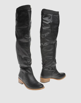 GET U - CALZATURE - Stivali con tacco - su YOOX.COM