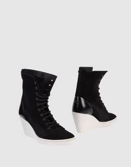 PUMA URBAN MOBILITY - CALZATURE - Stivaletti - su YOOX.COM
