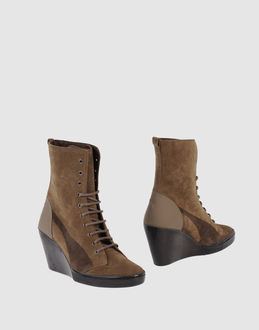 Puma Urban Mobility Ankle Boots - Item 44272329