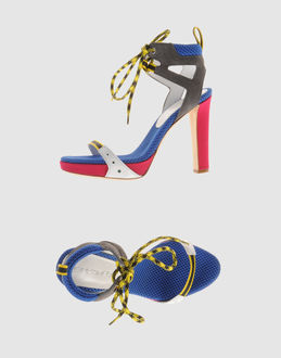 DSQUARED2 - CALZATURE - Sandali con plateau - su YOOX.COM