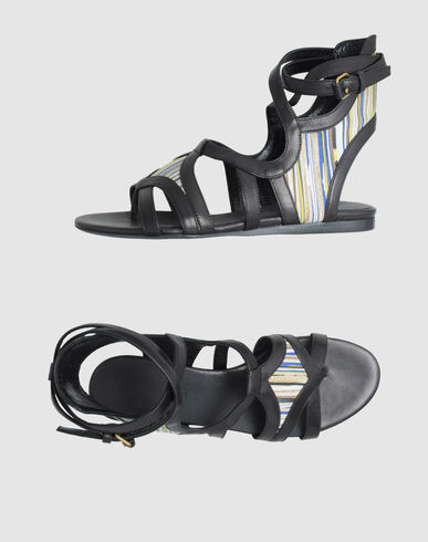 CIRCA Fashion: Buy It: Balenciaga Flat Gladiator Sandals Worn by ...