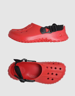BIRKI'S - SCHUHE - Slipper-Sandalen - bei YOOX.COM