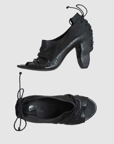 ZOOM MARSÈLL - Pumps with open toe