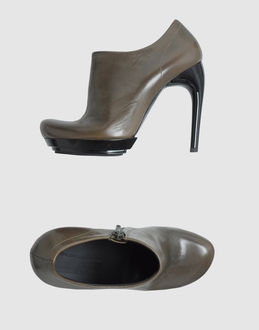 BALENCIAGA - FOOTWEAR - Shoe boots - on 