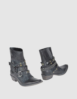 Strategia Ankle Boots - Item 44292522