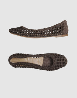 Vicini Tapeet Ballet Flats - Item 44296203