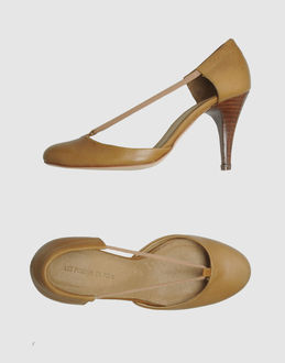 Les Prairies De Paris Closed-toe Slip-ons  - Item 44297412