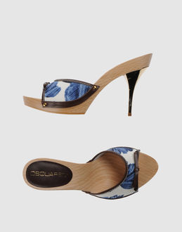 DSQUARED2 - CALZATURE - Sandali con plateau - su YOOX.COM
