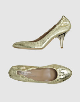 Vicini Tapeet Closed-toe Slip-ons  - Item 44300980