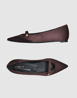 Vicini Tapeet Ballet Flats - Item 44301119