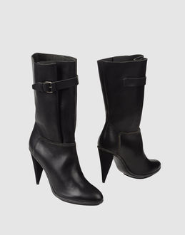 BALENCIAGA - FOOTWEAR - Ankle boots - on