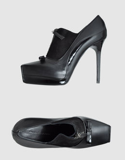 BALENCIAGA - FOOTWEAR - Shoe boots - on 