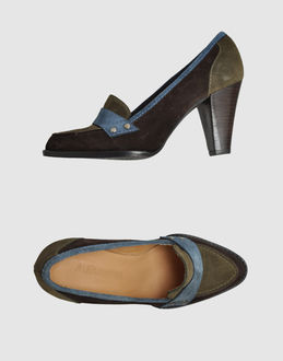 Alexandra Moccasins With Heel - Item 44302010