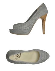02 - Pumps with open toe