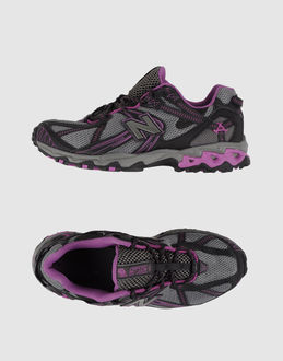 NEW BALANCE - CALZATURE - Sneakers - su YOOX.COM