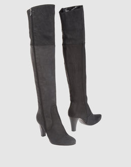Benoite High-heeled Boots - Item 44305106