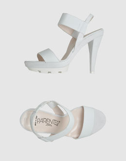 PARENTESI - CALZATURE - Sandali con plateau - su YOOX.COM