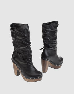 GET U - CALZATURE - Stivali con tacco - su YOOX.COM