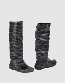GET U - CALZATURE - Stivali - su YOOX.COM