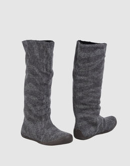 GET U - CALZATURE - Stivali - su YOOX.COM