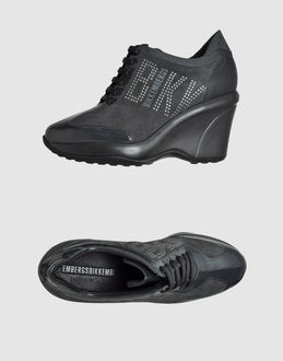 BIKKEMBERGS - CALZATURE - Zeppe - su YOOX.COM