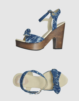GET U - CALZATURE - Sandali con plateau - su YOOX.COM
