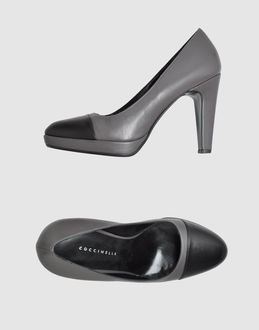 COCCINELLE - CALZATURE - Decolletes con plateau - su YOOX.COM