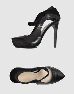 Aperlai Platform Pumps - Item 44310772