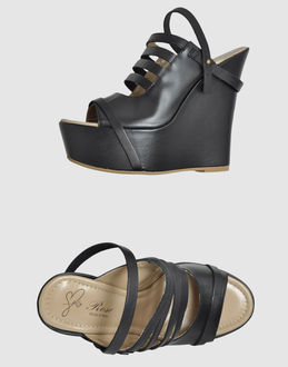 Rose Wedges - Item 44310899