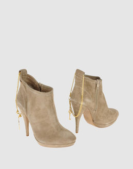 Met Ankle Boots - Item 44313812