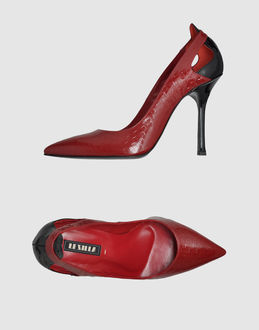 Le Silla Closed-toe Slip-ons  - Item 44314928