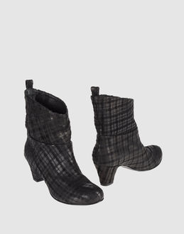 ROSAMUNDA - CALZATURE - Stivaletti - su YOOX.COM