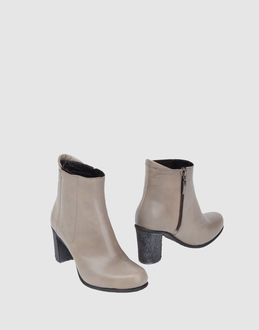 Collection Privee? Ankle Boots - Item 44315267