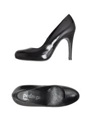 PEDRO GARCÍA - Closed-toe slip-ons 