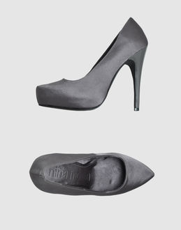 Ni??a Morena Platform Pumps - Item 44318804