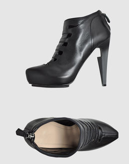 Aperlai Shoe Boots - Item 44319936