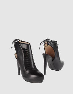 Aperlai Ankle Boots - Item 44319939