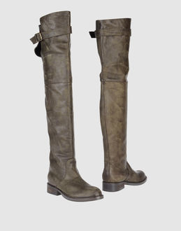 ADELE FADO - CALZATURE - Stivali - su YOOX.COM