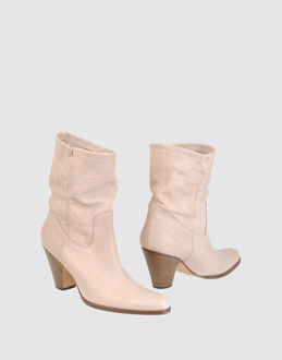 Duccio Del Duca Ankle Boots - Item 44321206