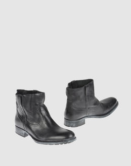 N.D.C. MADE BY HAND - CALZATURE - Stivaletti - su YOOX.COM
