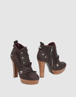Viktor & Rolf Ankle Boots - Item 44323457
