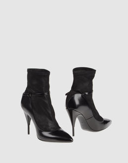 VIKTOR & ROLF - CALZATURE - Stivaletti - su YOOX.COM