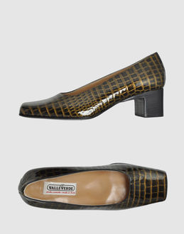 Valleverde Closed-toe Slip-ons  - Item 44324319