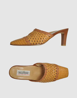 VALLEVERDE FOOTWEAR Mules WOMEN on YOOX.COM